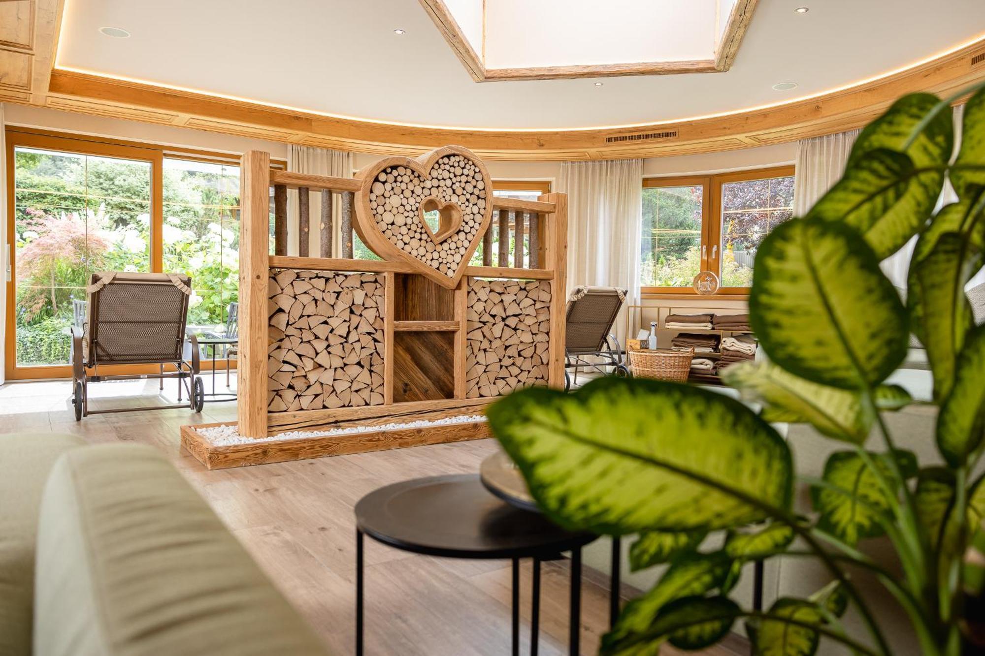 Aktiv & Vitalhotel Bergcristall Hotel 4*
